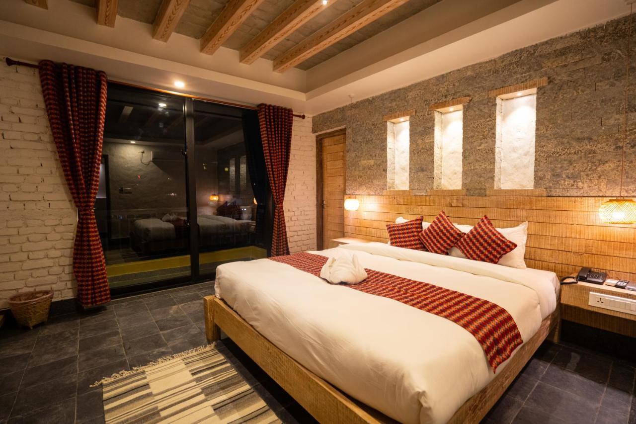 Hotel Mera Peak Private Limited Pokhara Exterior foto
